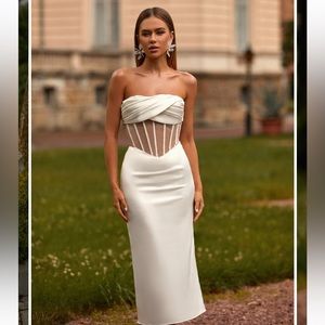 Stunning Alamour The Label Dress